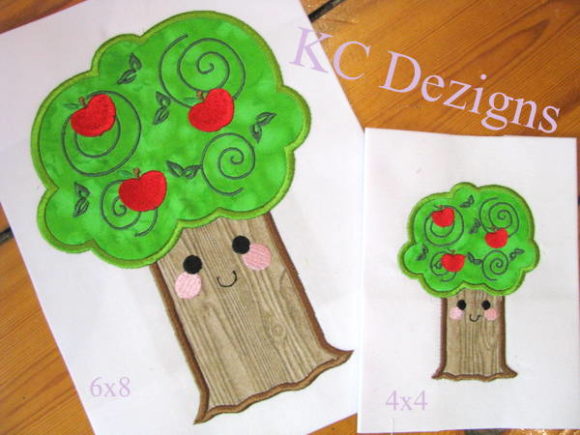Smiley Apple Tree: A Designer’s Holiday Review